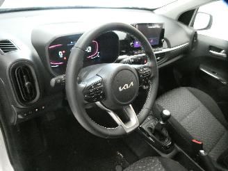 Kia Picanto  picture 14