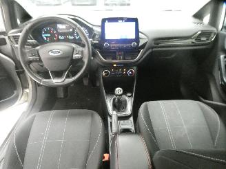 Ford Fiesta TREND picture 17