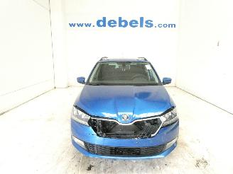 uszkodzony samochody osobowe Skoda Fabia  2021/11