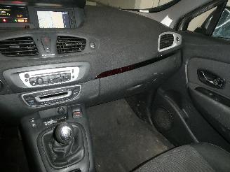Renault Scenic 1.4 III EXPRESSIO picture 17