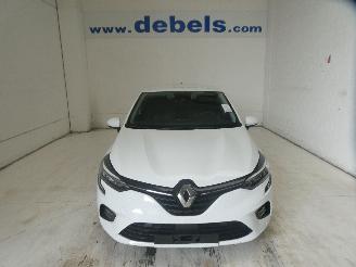 Damaged car Renault Clio 1.0TCE 90 PK 2023/7