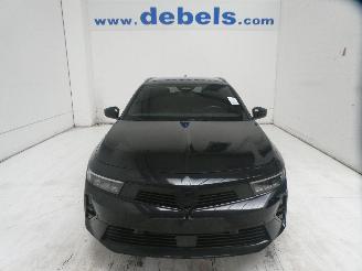 Voiture accidenté Opel Astra 1.5D  GS LINE 2023/9