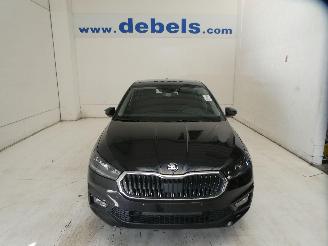 damaged passenger cars Skoda Fabia AMBITION 2023/3