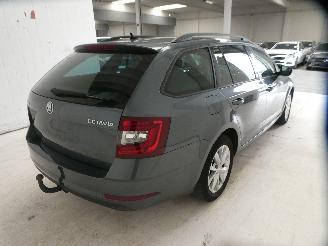Skoda Octavia AMBITION picture 10
