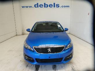 damaged passenger cars Peugeot 308 II STYLE 2021/4