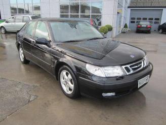 krockskadad bil auto Saab 9-5 2.3 TURBO SE 2001/11