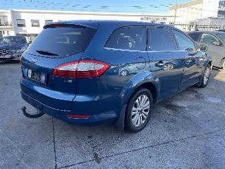 uszkodzony samochody osobowe Ford Mondeo CLIPPER GHIA 2007/7