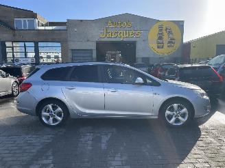Avarii autoturisme Opel Astra SPORTSTOURER 2011/7
