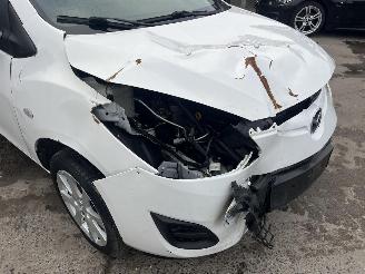 Mazda 2 1.4 B picture 11