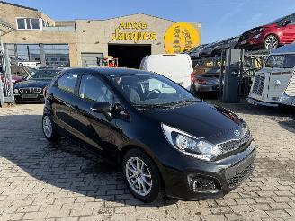 skadebil auto Kia Rio ECO DYNAMICS 1.3B 2012/3