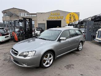 krockskadad bil auto Subaru Legacy 2.0 2006/5