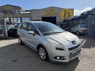 uszkodzony samochody osobowe Peugeot 5008 1.6 HDI 2010/5