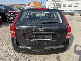 Kia Ceed 1.4I 16V BREAK picture 8