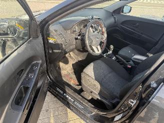 Kia Ceed 1.4I 16V BREAK picture 4