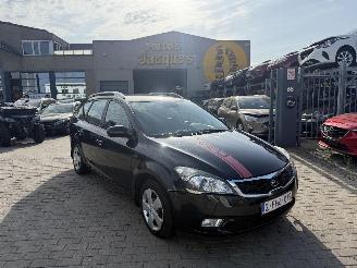 Coche accidentado Kia Ceed 1.4I 16V BREAK 2010/9