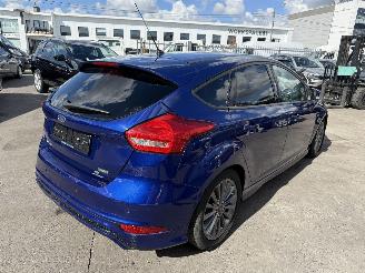 uszkodzony samochody osobowe Ford Focus ST-LINE 2018/1