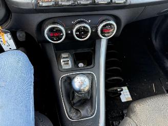 Alfa Romeo Giulietta  picture 26