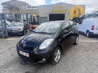 skadebil auto Toyota Yaris  2010/6