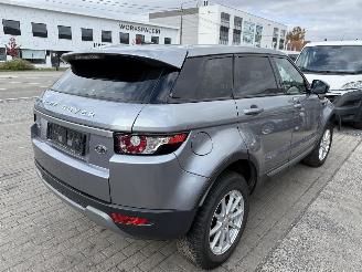 Land Rover Range Rover Evoque 2.2 picture 4