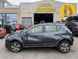 Voiture accidenté Dacia Sandero TECHROAD 2019/7