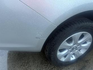 Opel Astra 1.6D picture 10