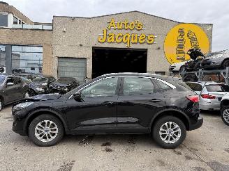 Schadeauto Ford Kuga TITANIUM HYBRIDE 2022/1