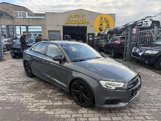 skadebil auto Audi A3 1.0 TFSI SEDAN 2017/9