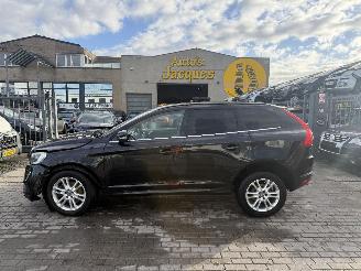 skadebil auto Volvo Xc-60 2.0D MOMENTUM 2015/1