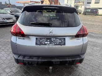 Peugeot 2008 1.2 STYLE PURE TECH picture 4