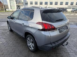 Peugeot 2008 1.2 STYLE PURE TECH picture 5