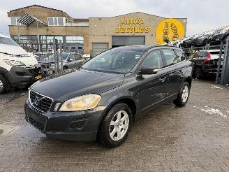 Unfallwagen Volvo Xc-60 MOMENTUM 2011/6