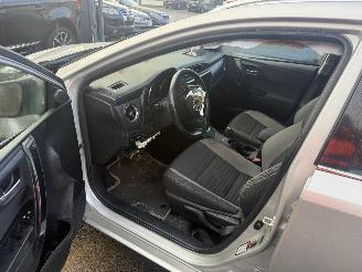 Toyota Auris HYBRID BREAK picture 6