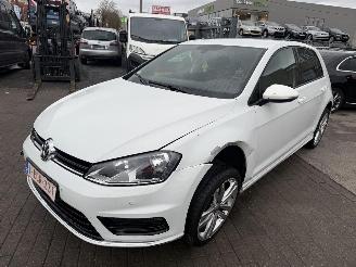 Volkswagen Golf 1.6 TDI R-LINE picture 3