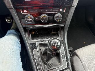 Volkswagen Golf 1.6 TDI R-LINE picture 22