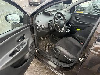 Lancia Ypsilon GOLD picture 6