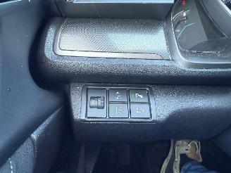 Honda Civic 1.0 I-VTEC ELEGANCE picture 26