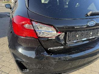 Ford Fiesta 1.0I picture 10