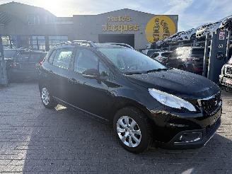 Voiture accidenté Peugeot 2008 1.2 PURETEC 2016/6