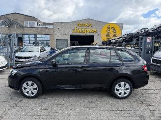 krockskadad bil auto Skoda Fabia 1.2 TSI AMBITION 2017/1