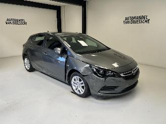 Vrakbiler auto Opel Astra EDITION 2019/9
