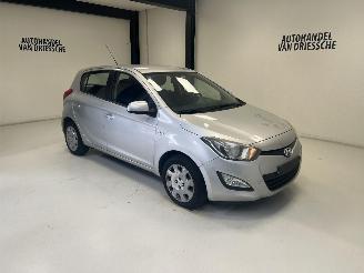 Hyundai I-20  picture 1