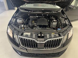 Skoda Octavia DSG picture 12