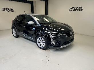 skadebil auto Renault Captur INTENS 2022/10