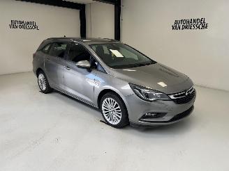 krockskadad bil auto Opel Astra  2016/4