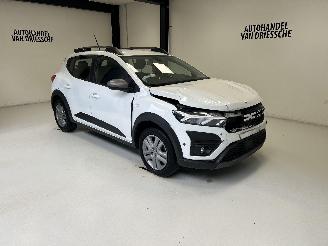 uszkodzony samochody osobowe Dacia Sandero LPG+ESSENCE 2023/8