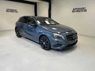 krockskadad bil auto Mercedes A-klasse AUTOMAAT 2012/12