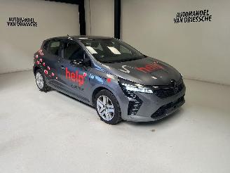 uszkodzony samochody osobowe Renault Clio  2024/10