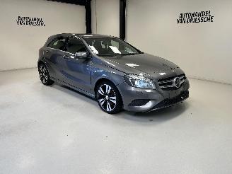 skadebil auto Mercedes A-klasse URBAN 2016/1