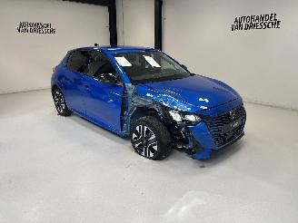 Damaged car Peugeot 208 ALLURE 2026/2