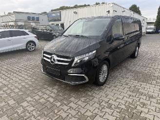 Damaged car Mercedes V-klasse V300 d Avantgarde Edition 4 matic extra lang 2024/1